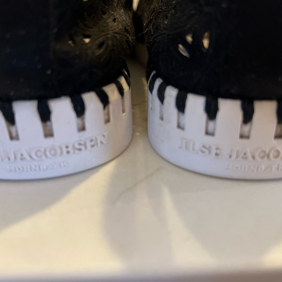 Isle Jacobsen Black Perforated Slip On Shoe EU 41 - Picture 5 of 13